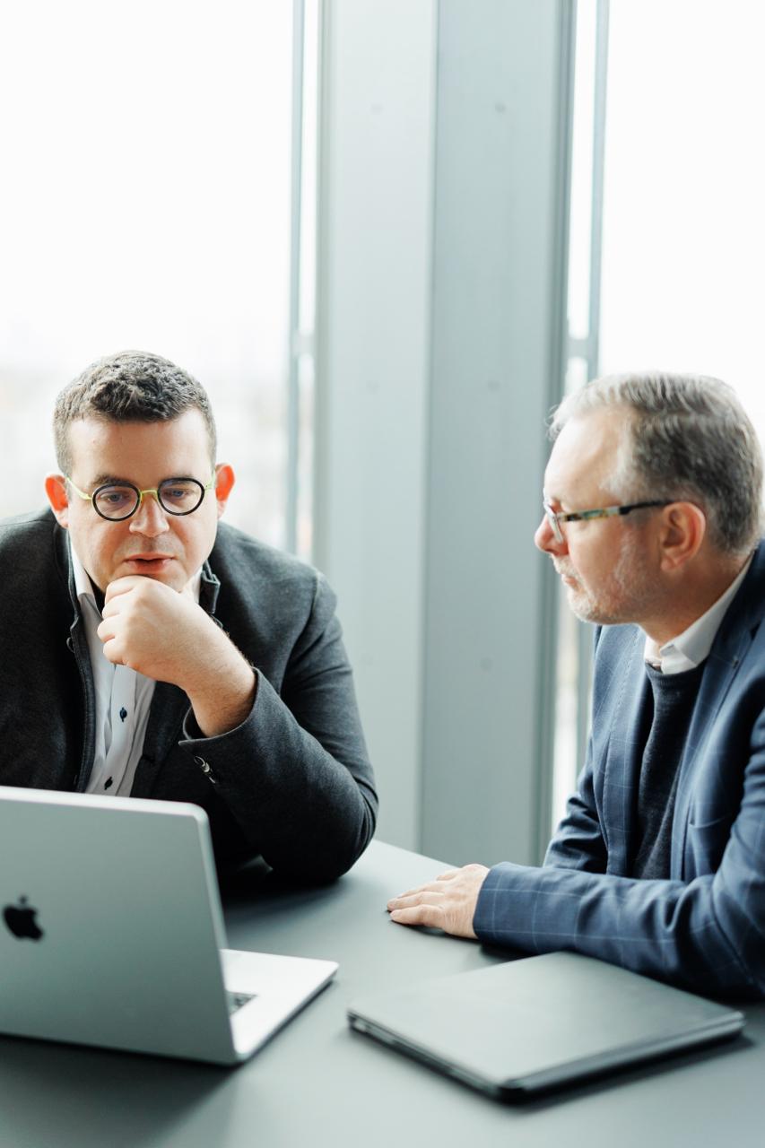 Luz Werner Wissenbach im Beratungsgespräch